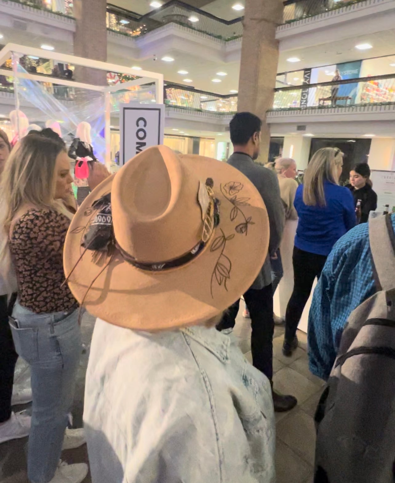 Wildflower and Vines Brim with Black Bandana Hat Kit