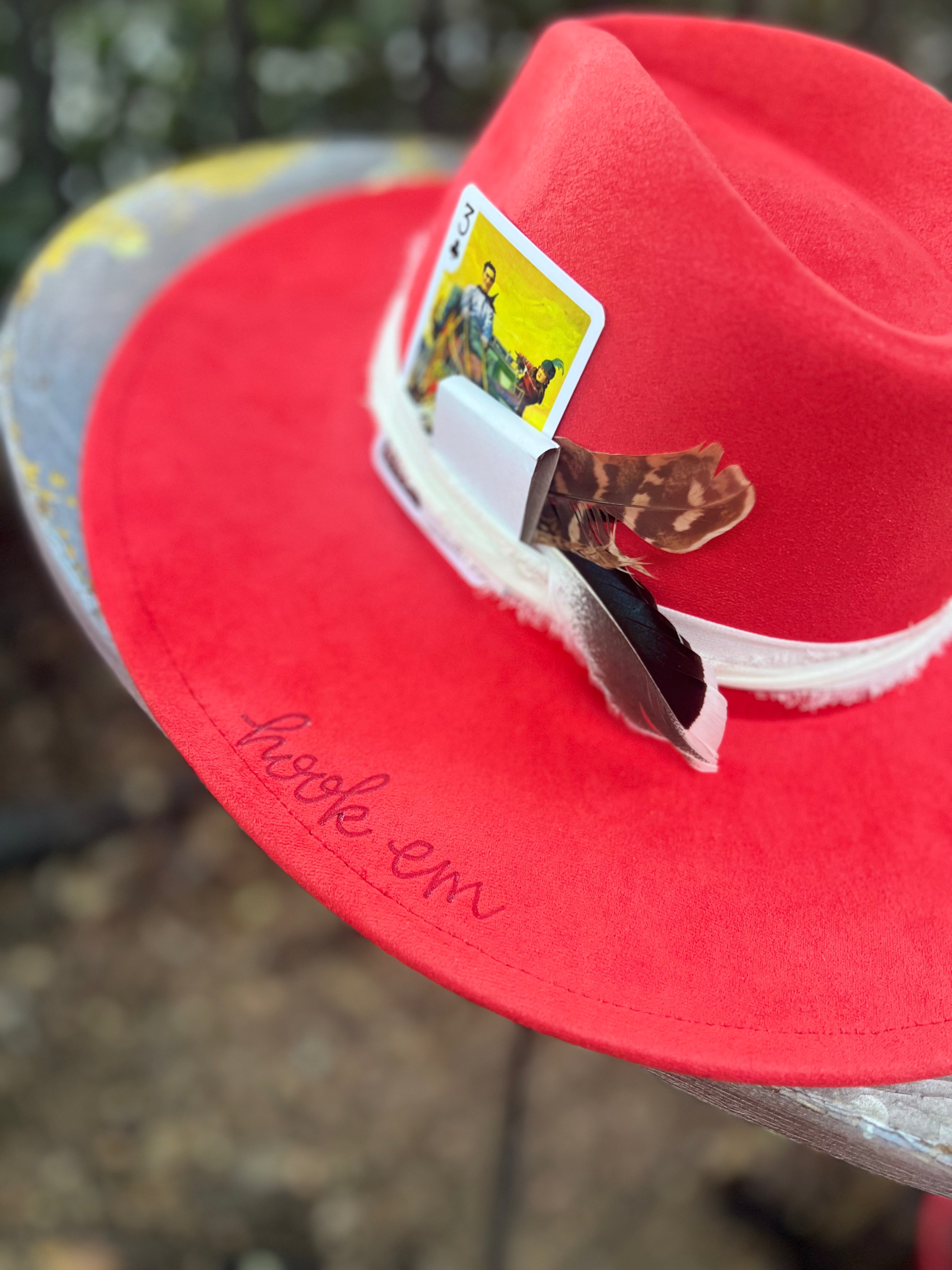 Hook ‘Em Hat