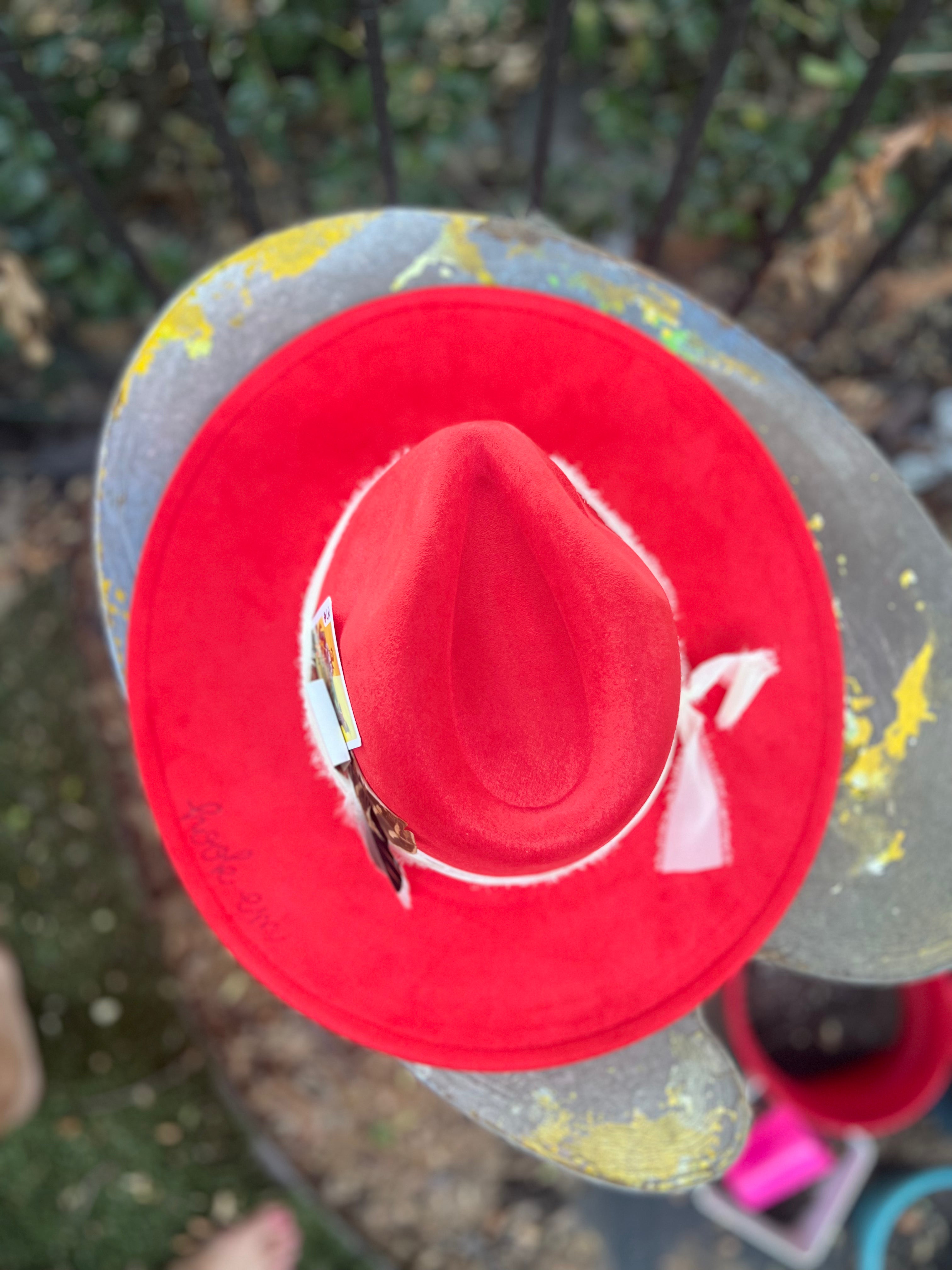 Hook ‘Em Hat